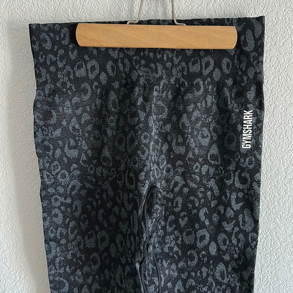 Size Large Gymshark Leggings